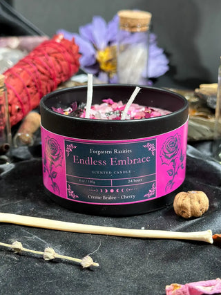 Endless Embrace – Hand-Poured Soy Candle 💕✨