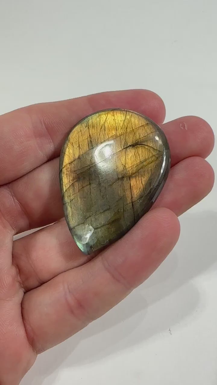 Labradorite Cab